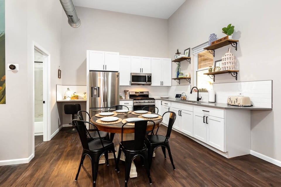 BarnBnB comes with a fully stocked kitchen for all your cooking needs