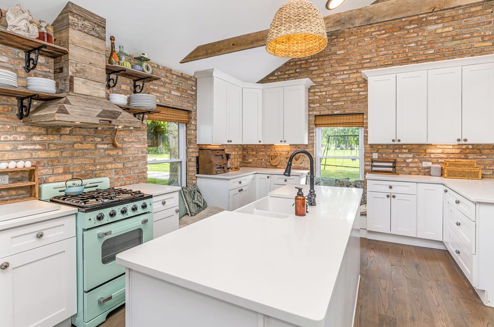 Fully stocked kitchen, complete with any items you_d need to cook a meal.