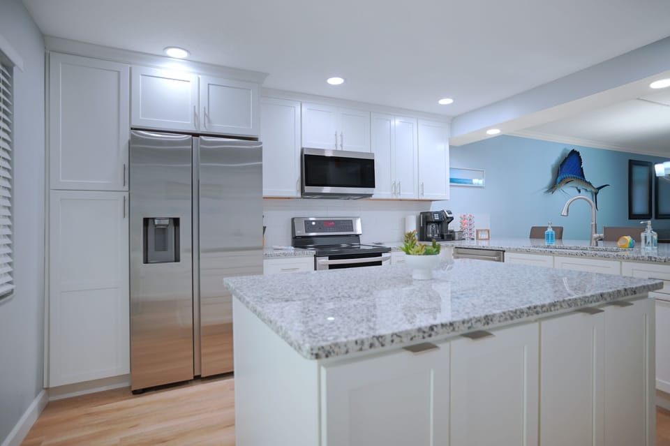 Spacious fully stocked kitchen