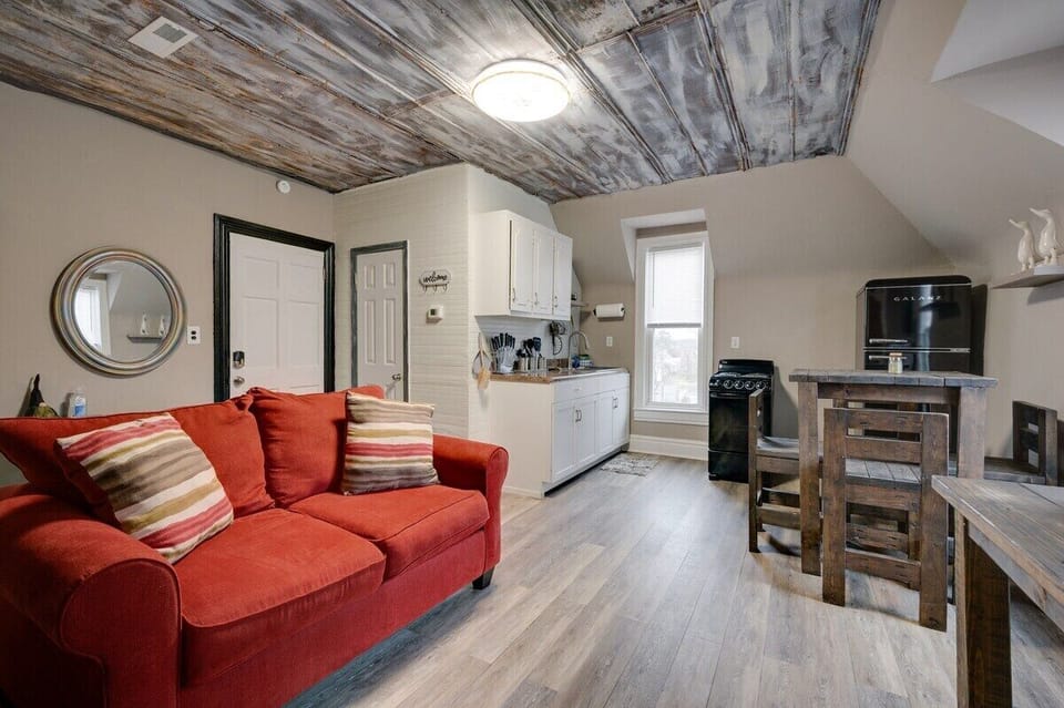 Living & Dining Area