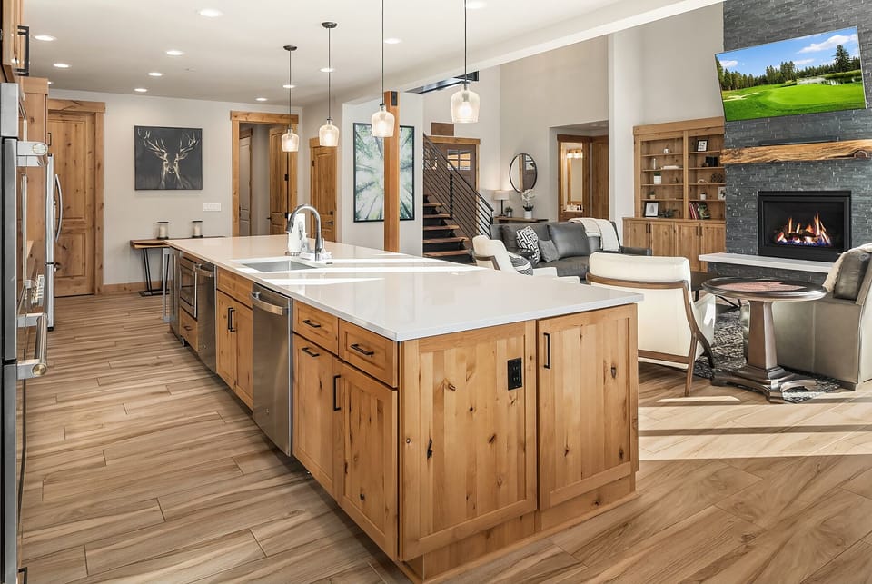 Crooked Pine: - Open-concept great room that is ideal for entertaining family and friends.