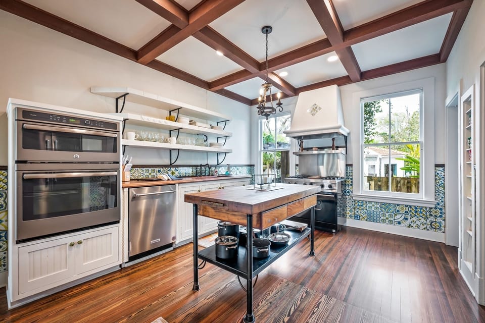 Kitchen equipped with Viking gas range and professional appliances.
