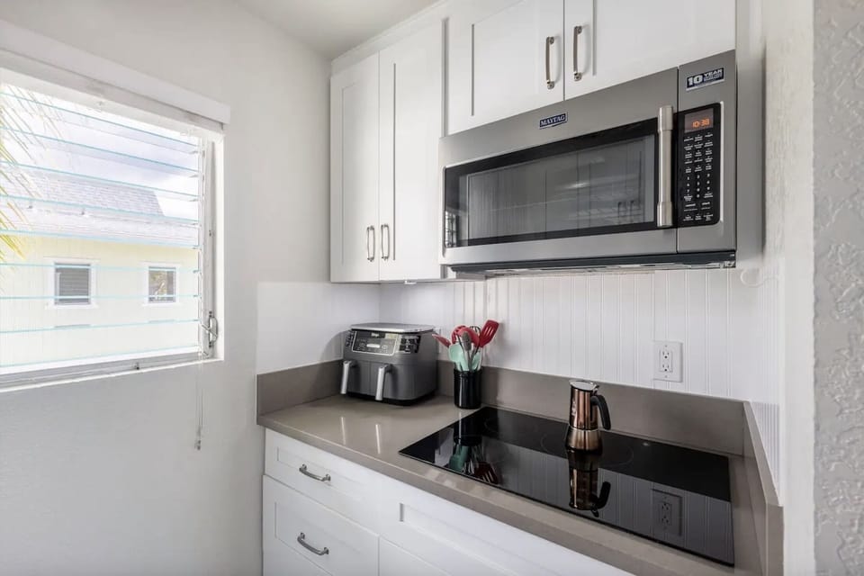 combination convection oven & microwave so you can bake, roast or microwave.
