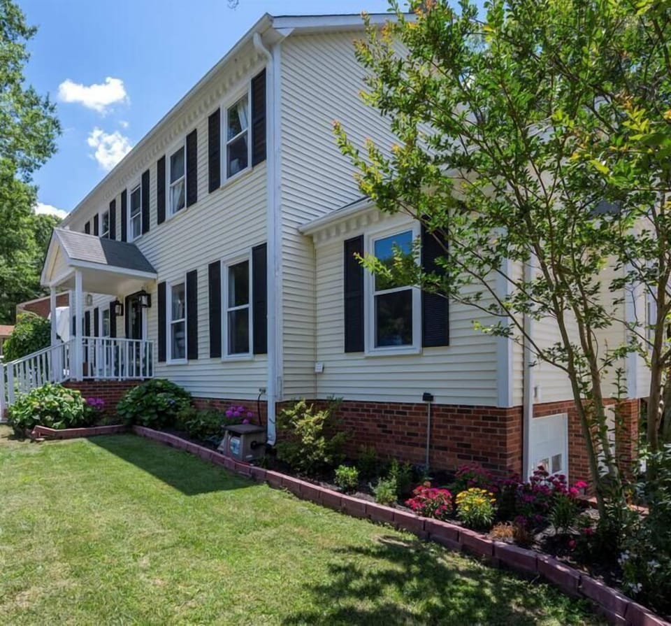 Enjoy the beautiful landscaping throughout the grounds. 