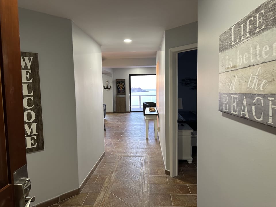 Front door/entrance looking toward living areas 