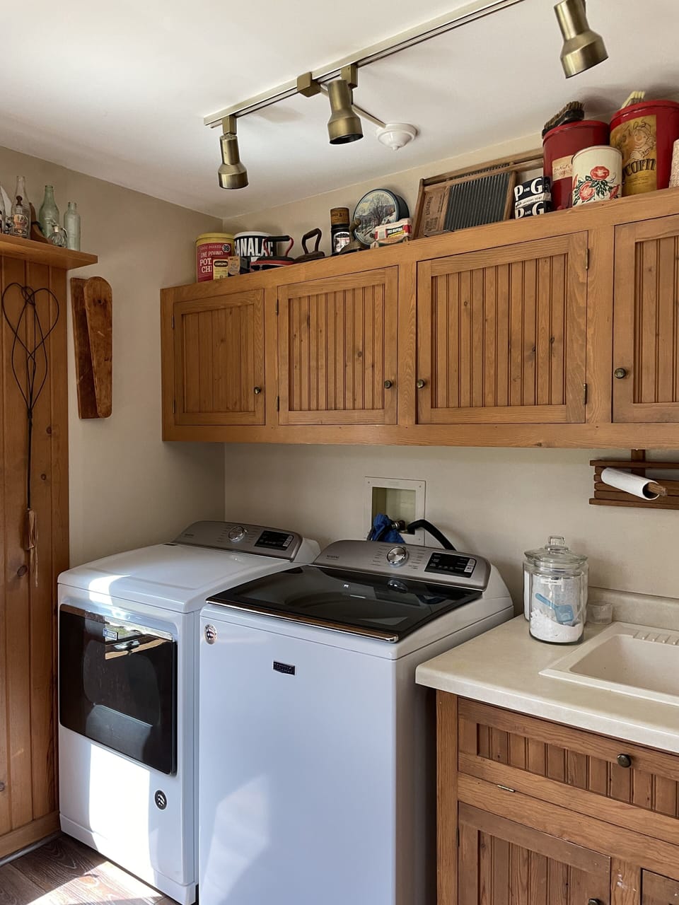 Washer and Dryer with Utility Sink