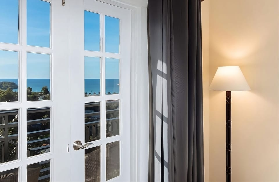 Partial Ocean View Room