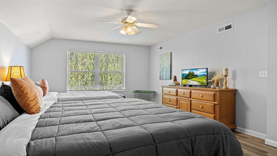 Close To Downton Pigeon Forge Attractions