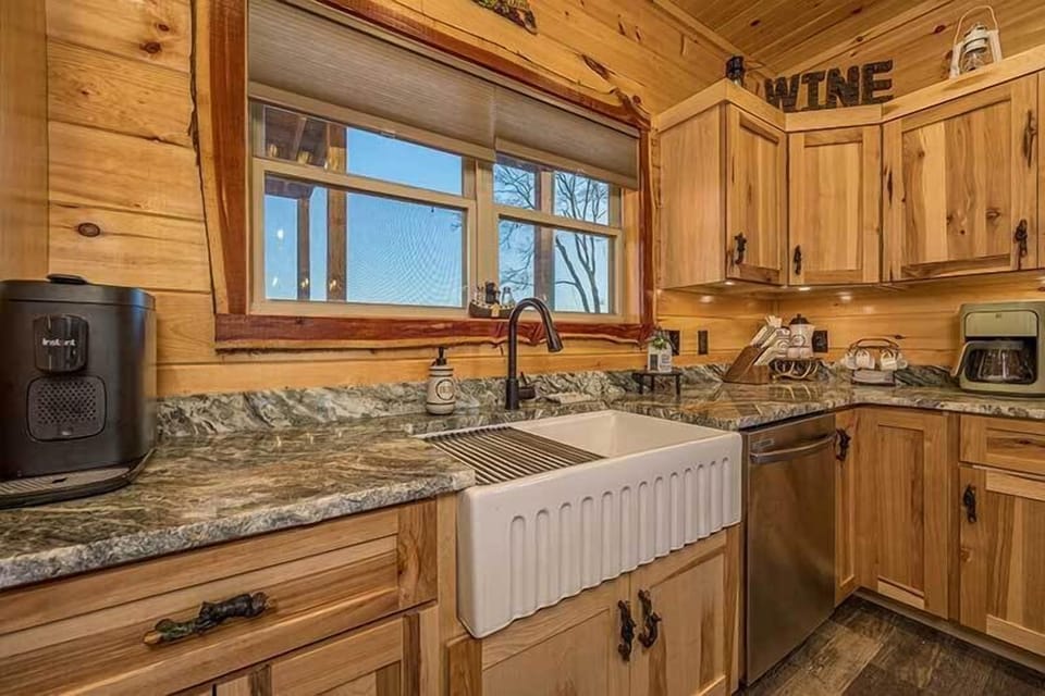 Farmers Kitchen Sink