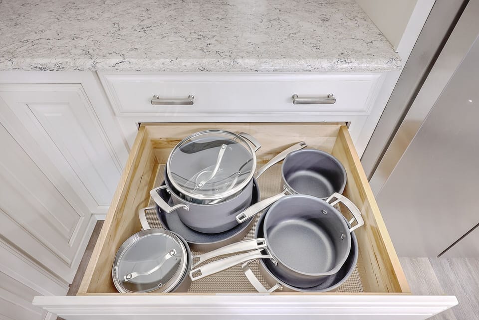 Full cooking pan set