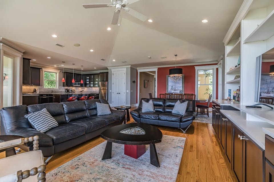 Living room / kitchen