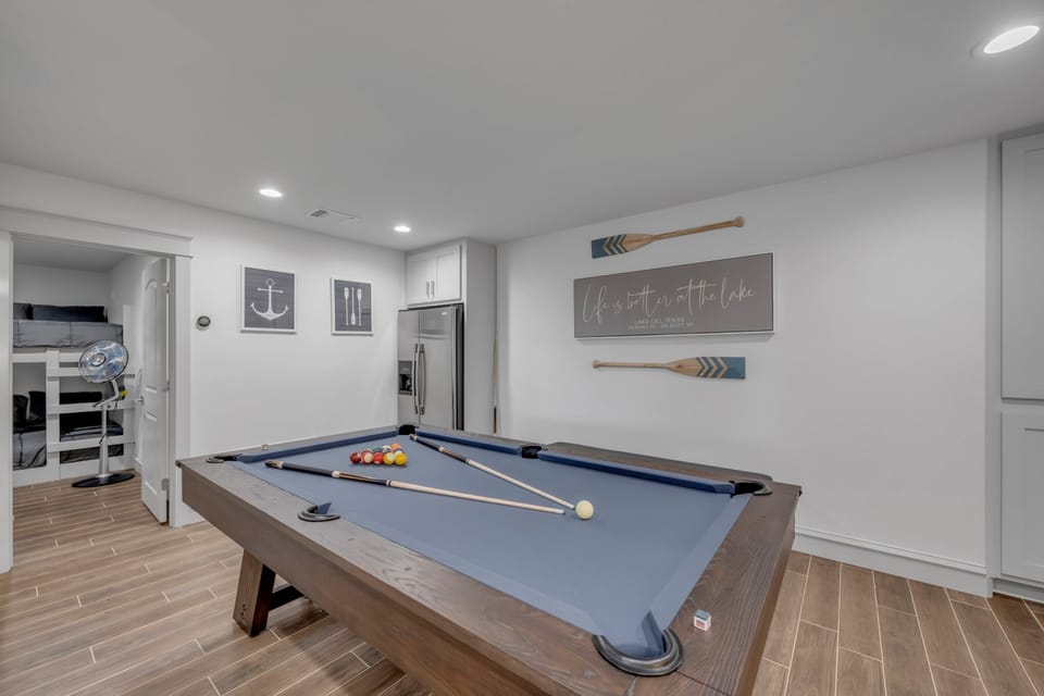 Challenge your friends to a game of pool on this brand new table!