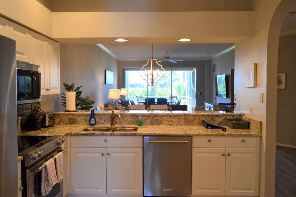 Kitchen 1