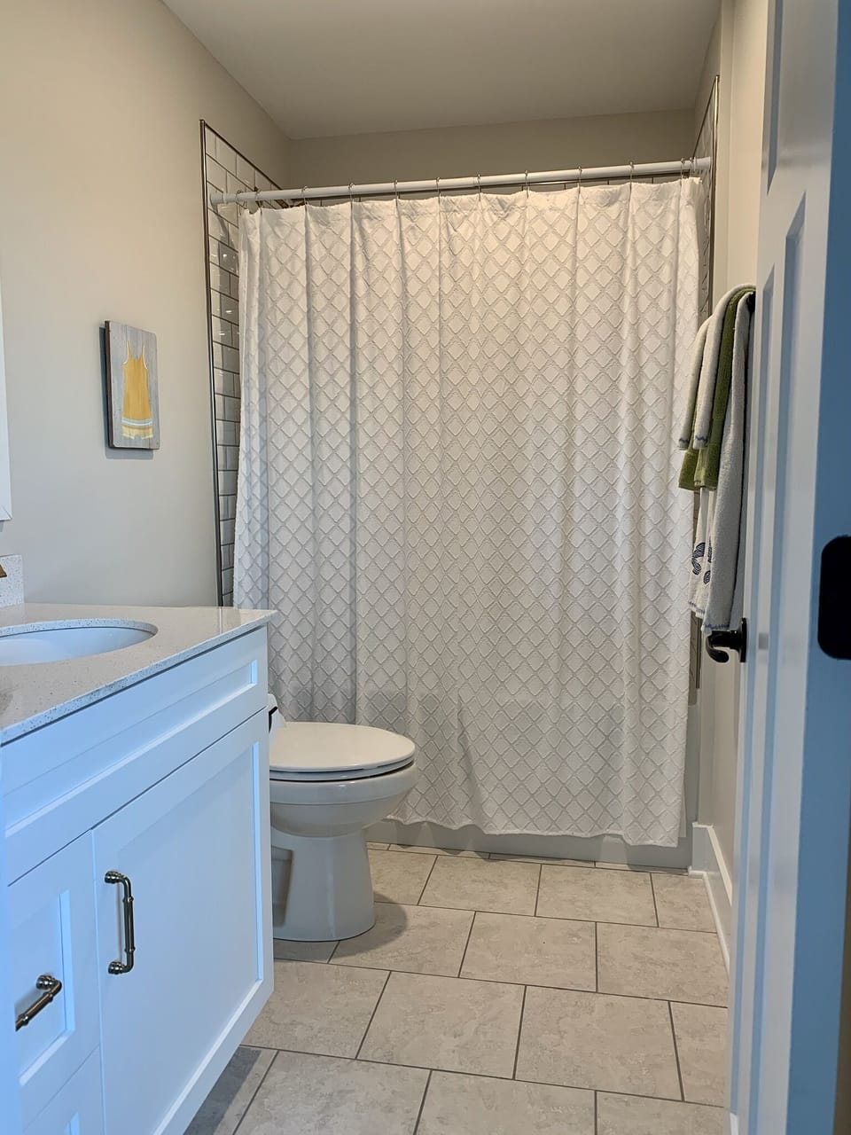 Bunk Room Bath.