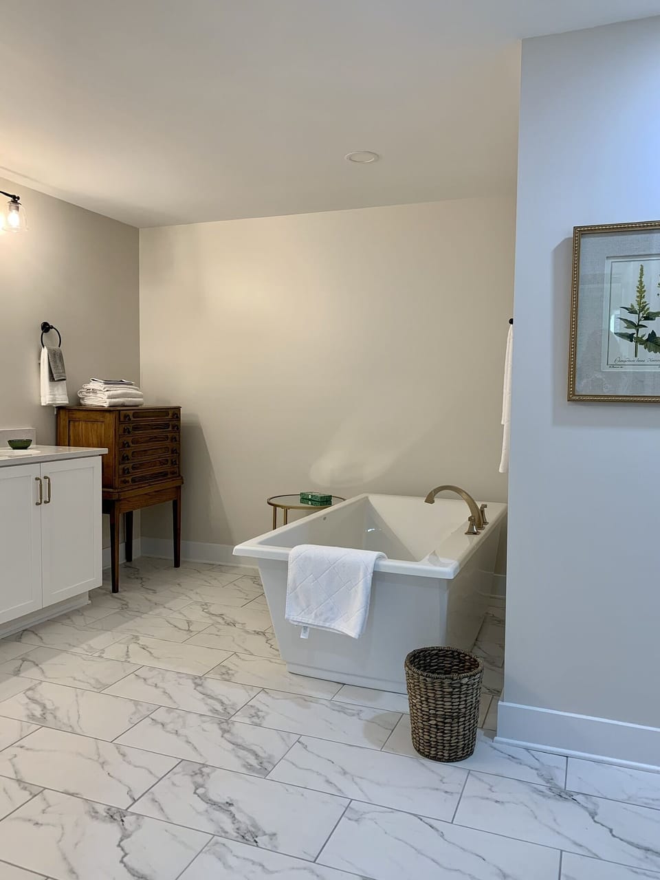 Master Bath with soaking tub and walk in shower. 