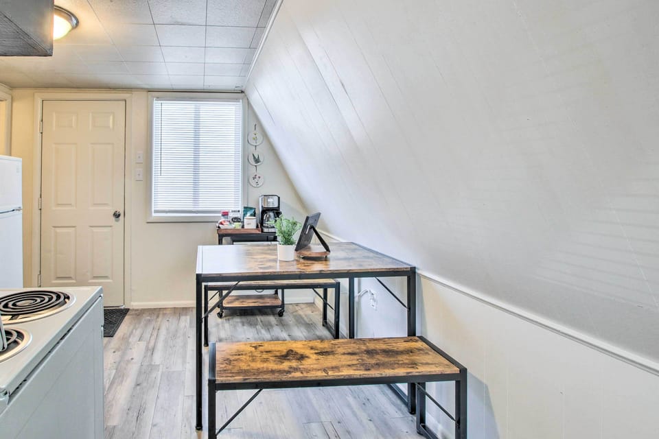 Dining Area | Dishware & Flatware Provided | Main Level