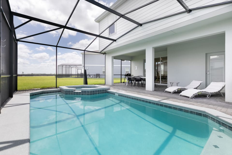 This pool is the perfect place to create lasting memories