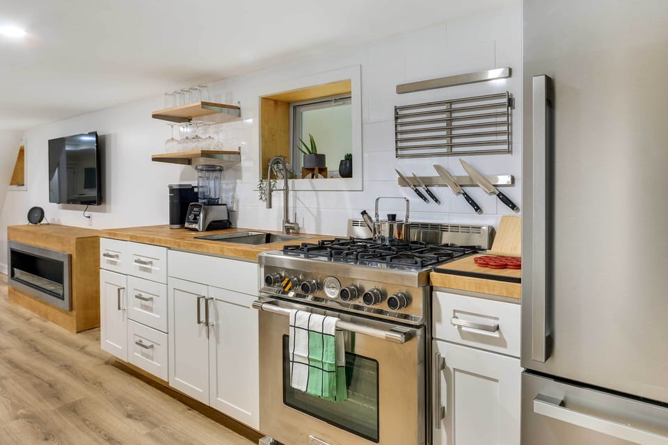 Kitchenette | Cooking Basics | Keurig Coffee Maker