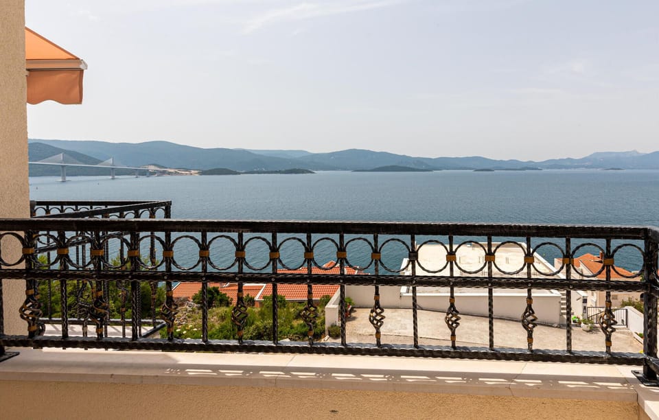 view-from-room