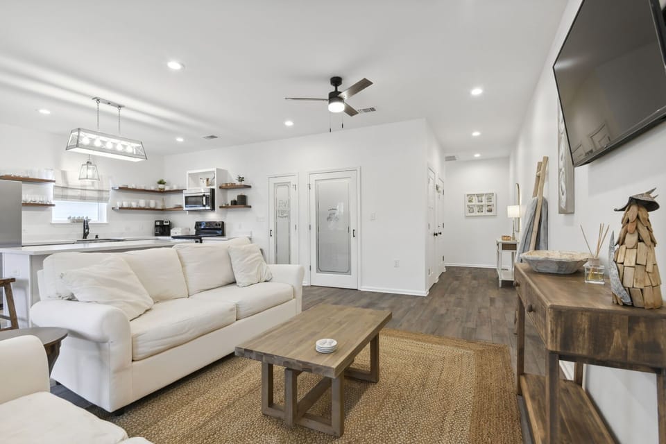 Living Room (3)