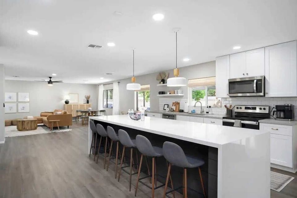 Enjoy your meals at the dining table (seating for six), pull up a seat at counter (seating for six), or take your food outside to enjoy poolside.