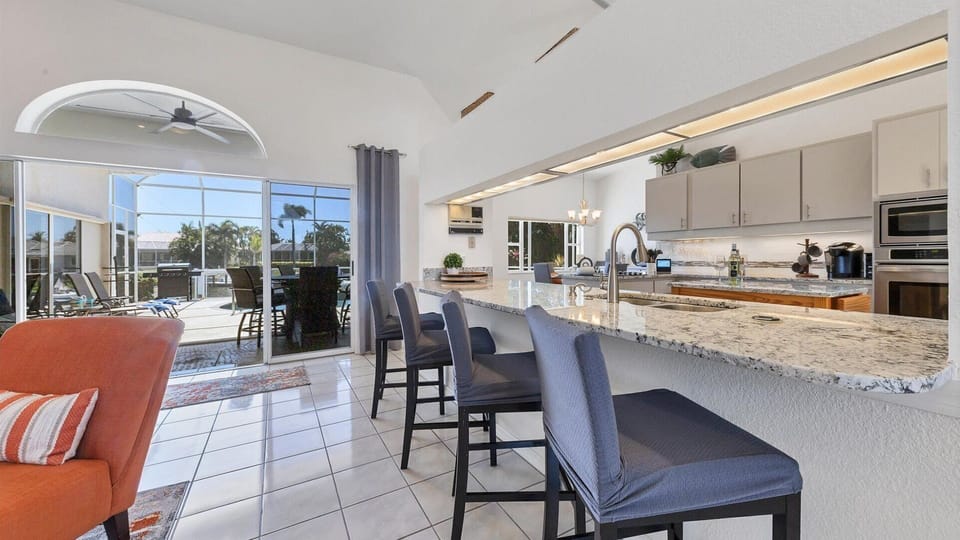 Breakfast bar seating