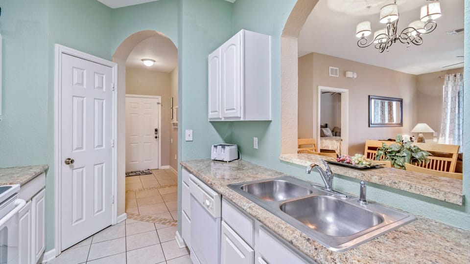 Kitchen (Angle)