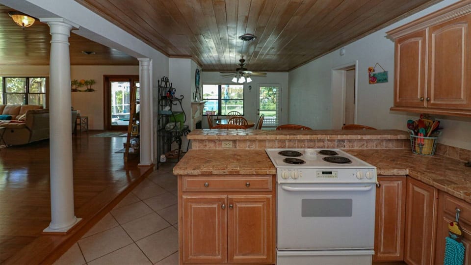 Plenty of room to make a meal in the kitchen