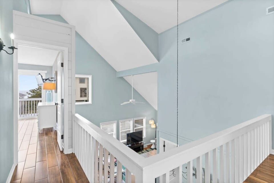 Upstairs overlooking common area