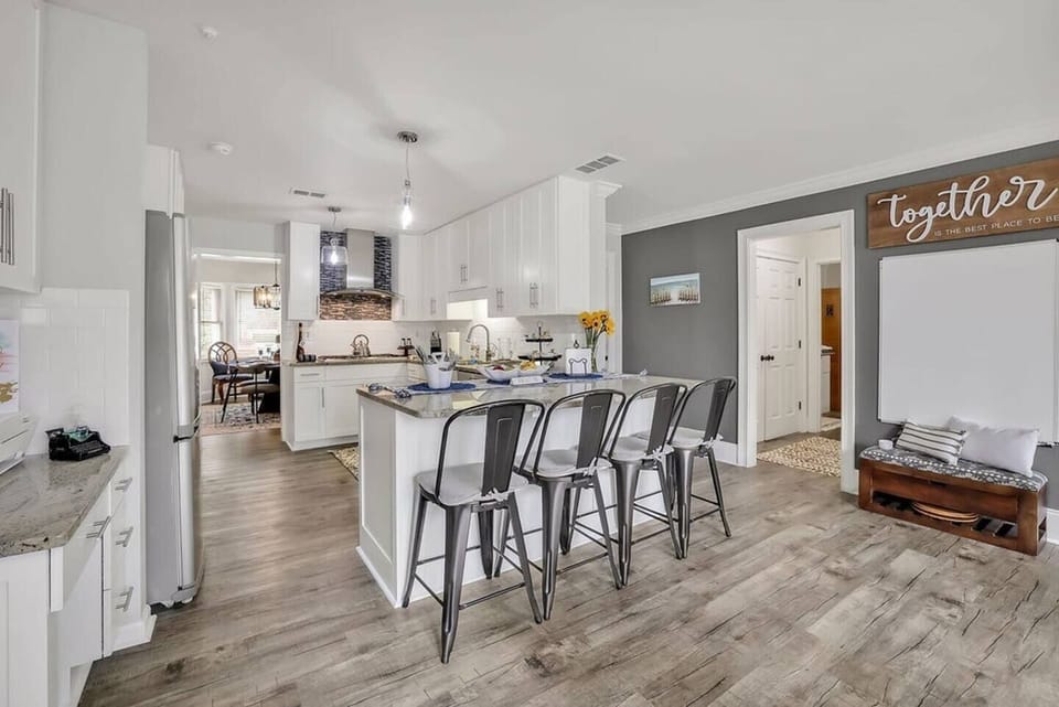 Gather your friends for a drink and great conversation in a chic setting.