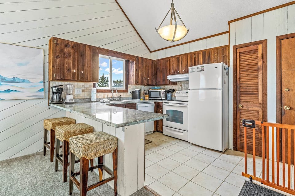 Kitchen with Bar Stool Seating