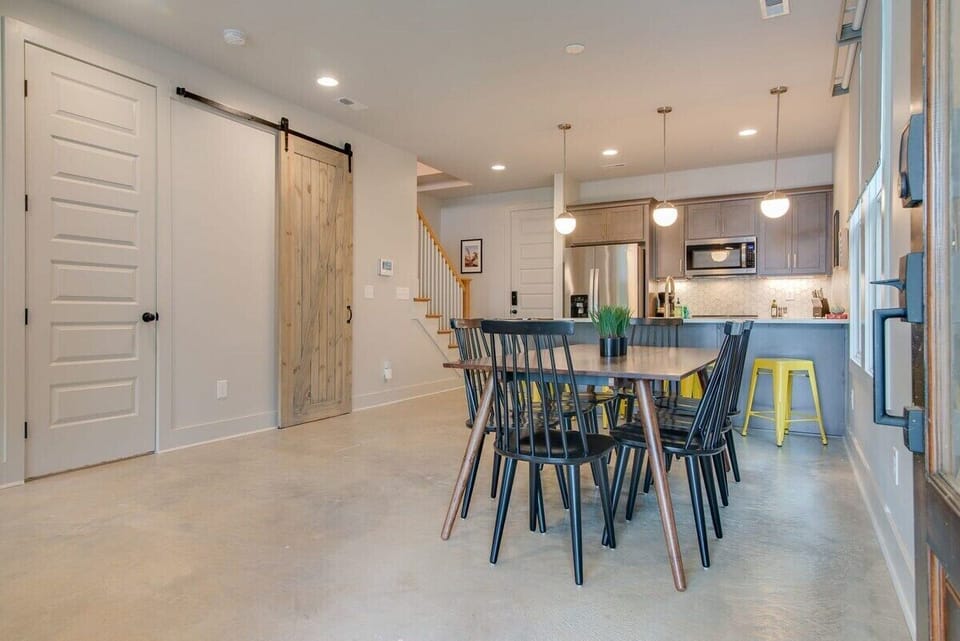 The home radiates with vibrant splashes of color that truly make it shine!