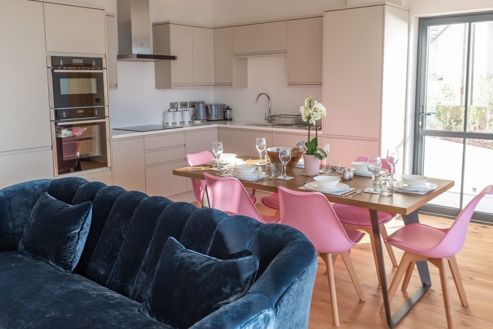 3 Azurebay Kitchenlivingdiner 6