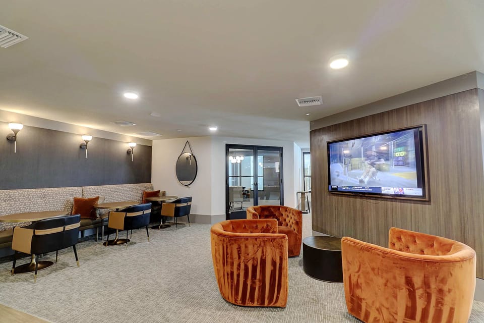 Community Kitchen & Game Room