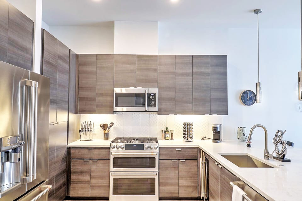 Fully Stocked Kitchen