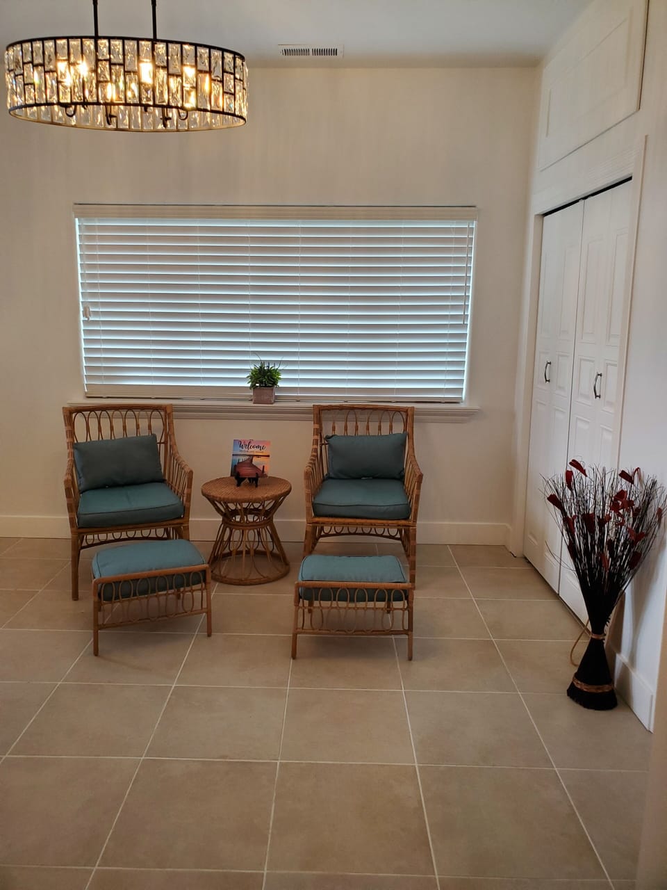entry way seating and closets
