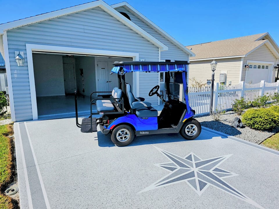 4 seater Yamaha quiet tech golf cart for your enjoyment