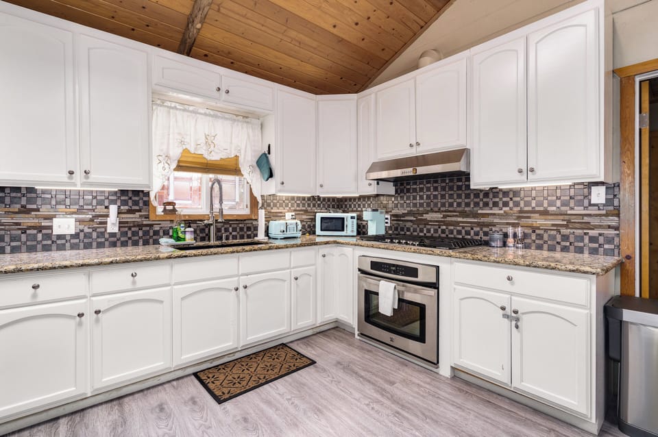 Kitchen Aide 5 burner range stove