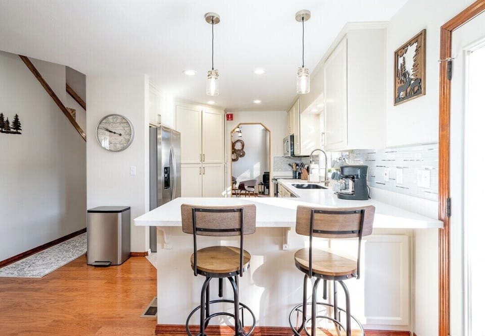 Breakfast Bar