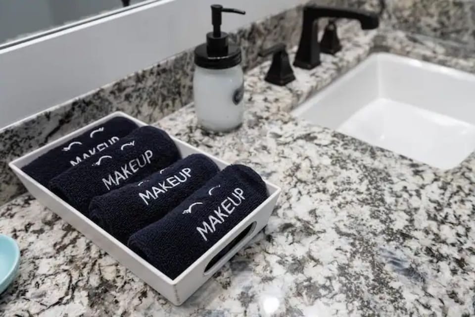 Bathroom amenities