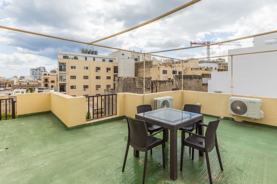 Roof Terrace 