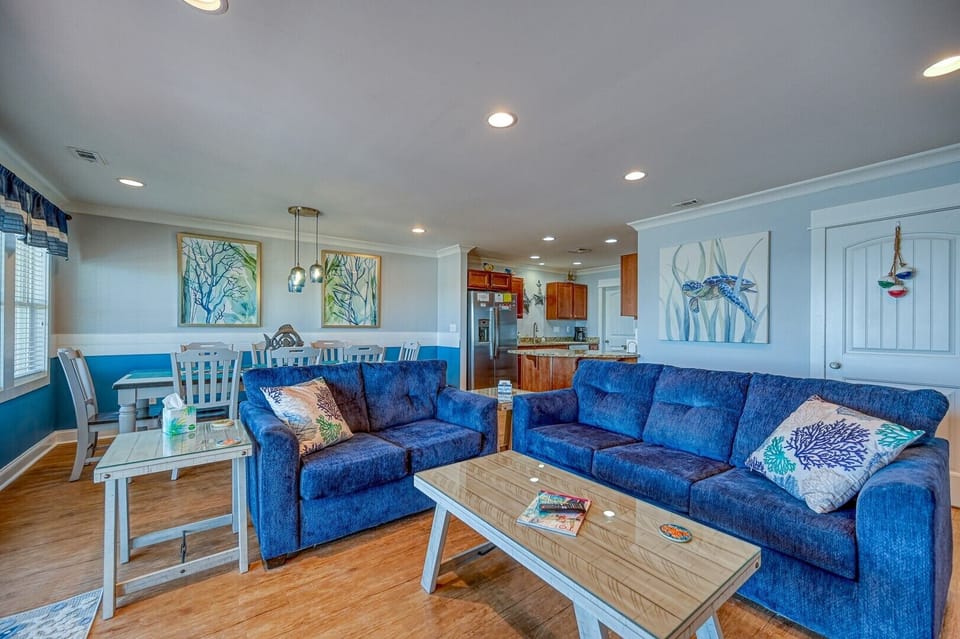 Open Living Room/Kitchen