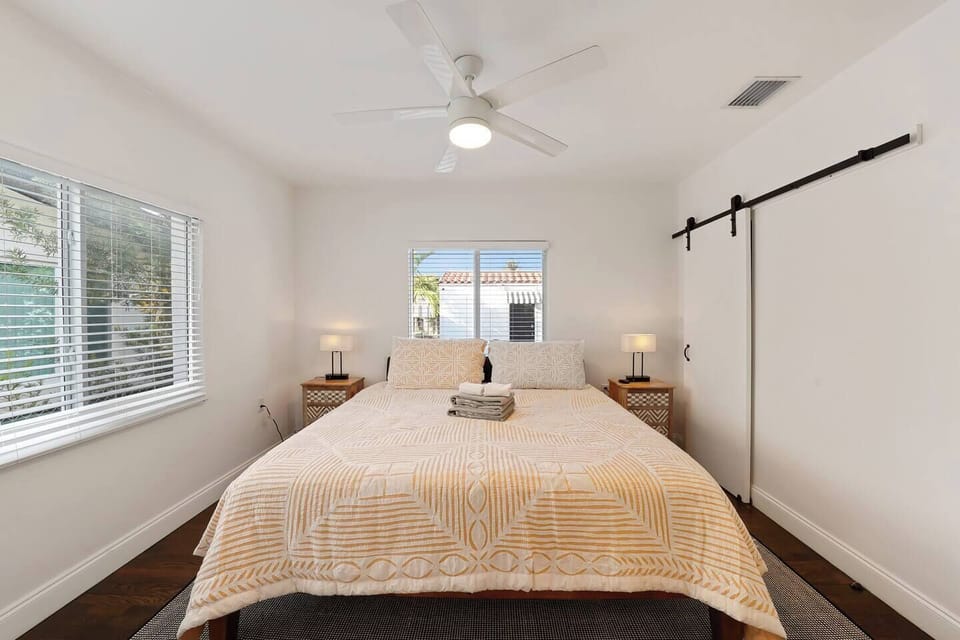 King size bed in the master bedroom.