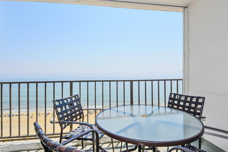 ,Balcony,