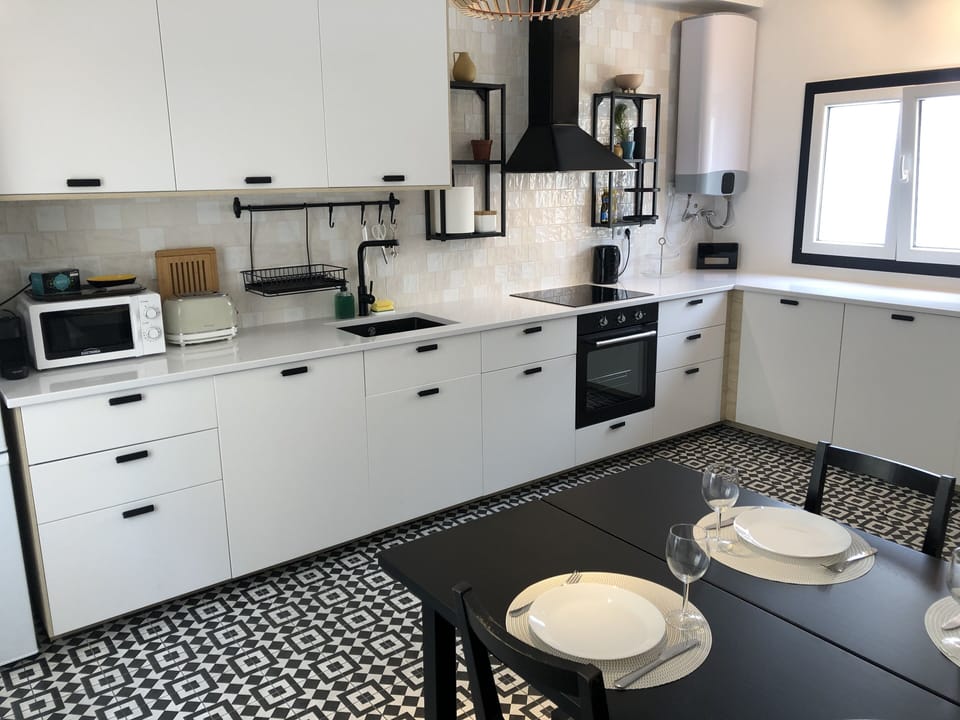 Kitchen

Microwave
Nespresso Machine
Dishwasher
Washer
Induction Stovetop
Oven