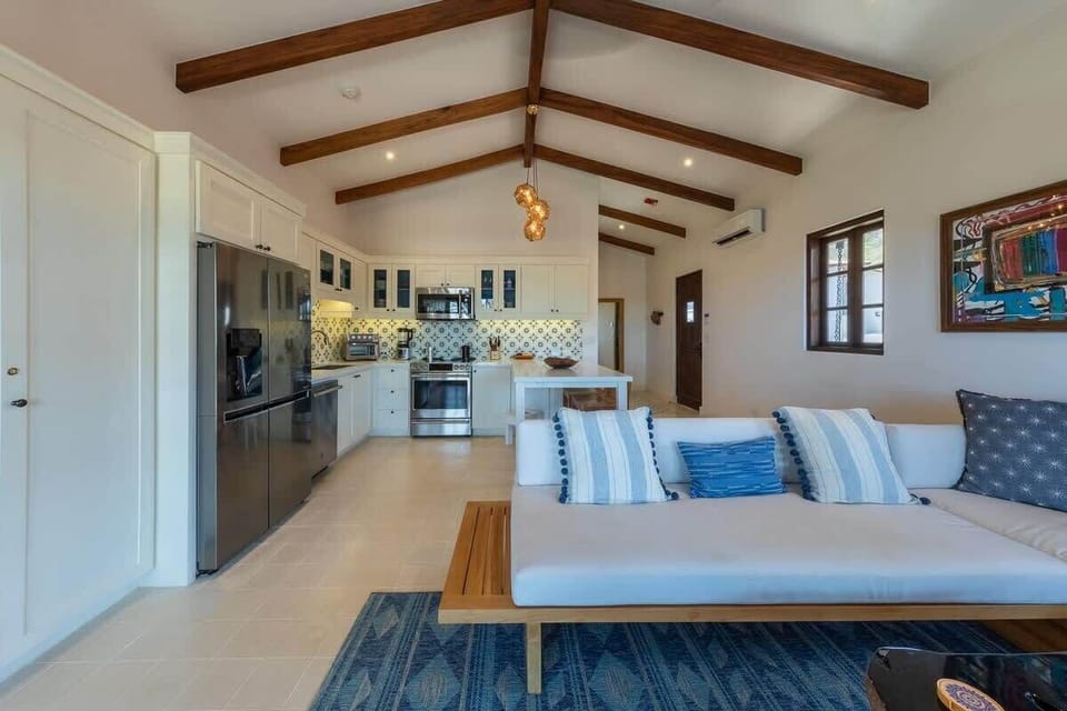 Living room & kitchen area