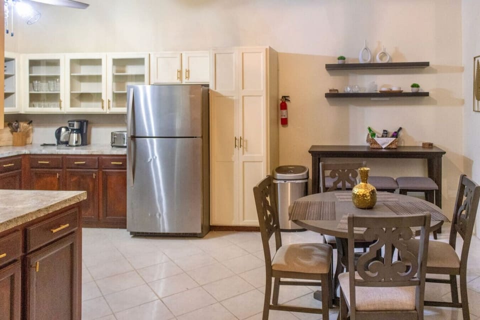 fully equipped kitchen