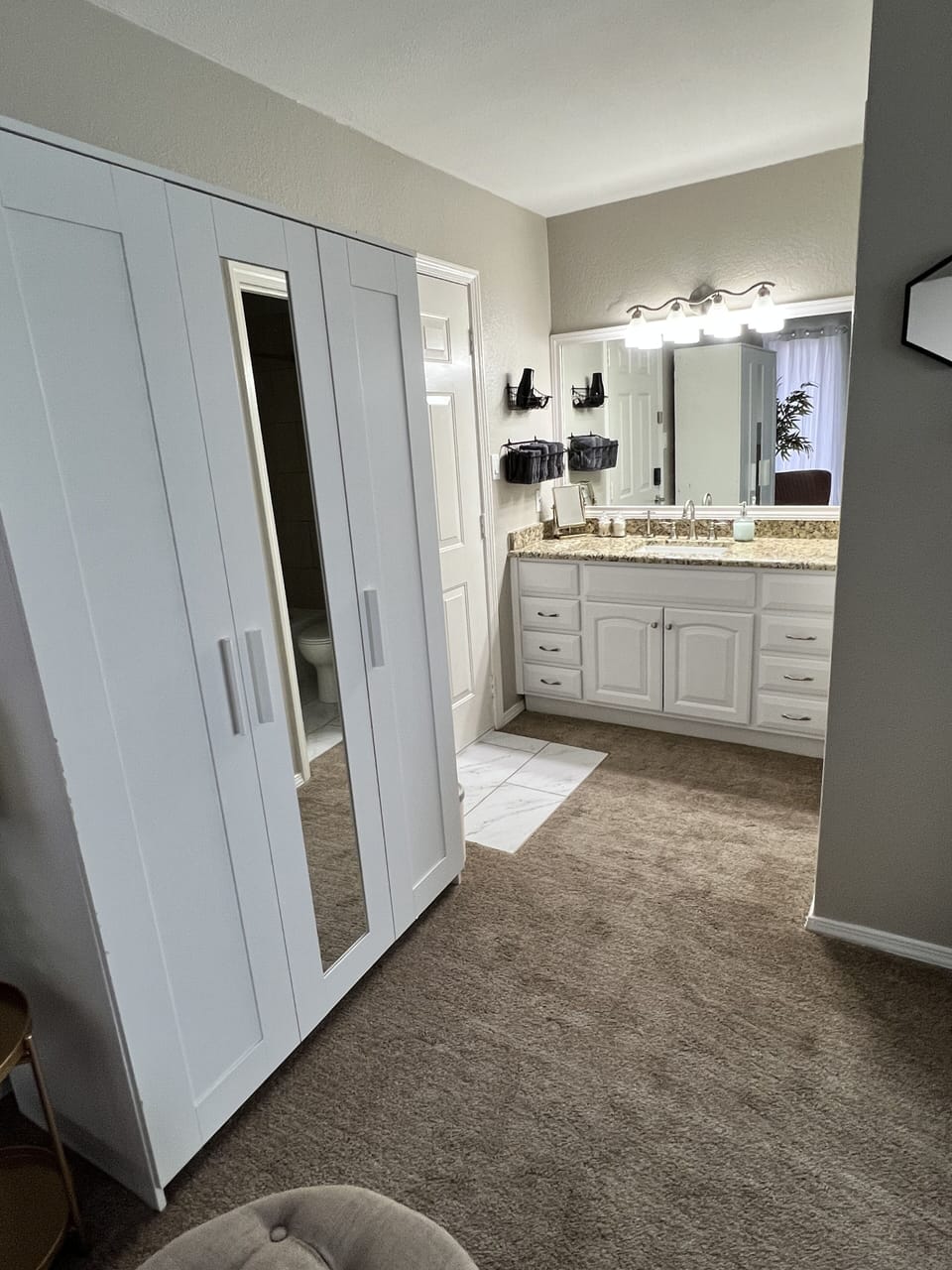 Lots of storage in the upstairs bedroom!