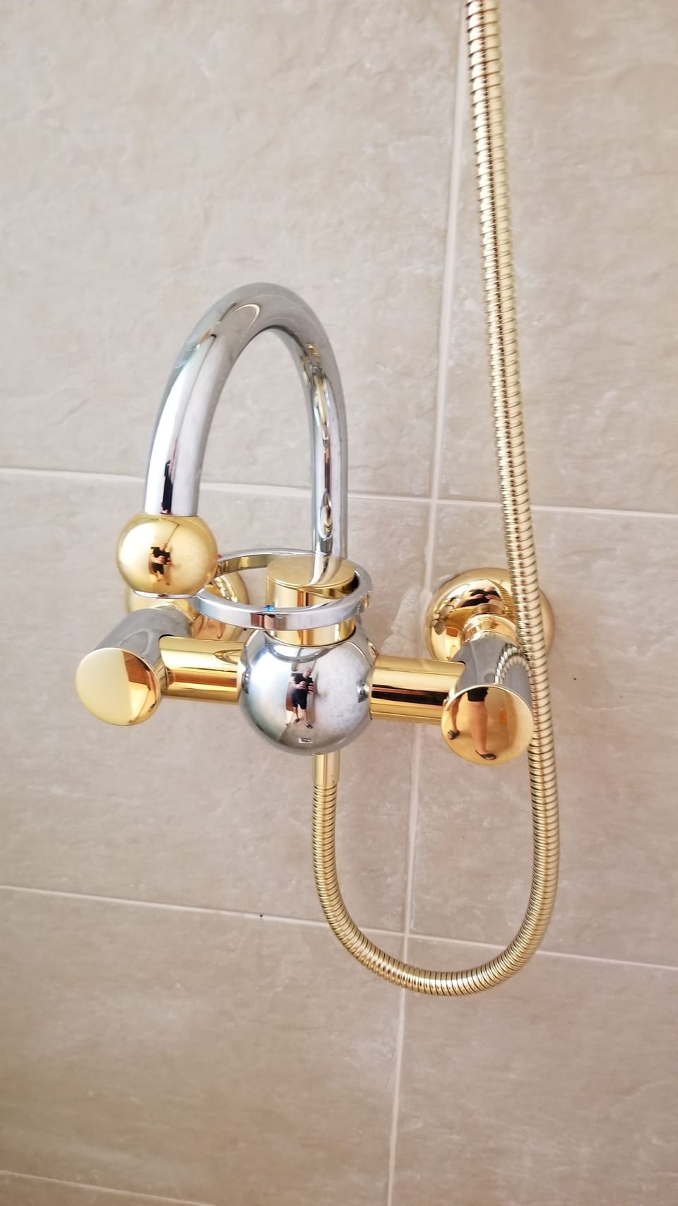 Hand-held showerhead