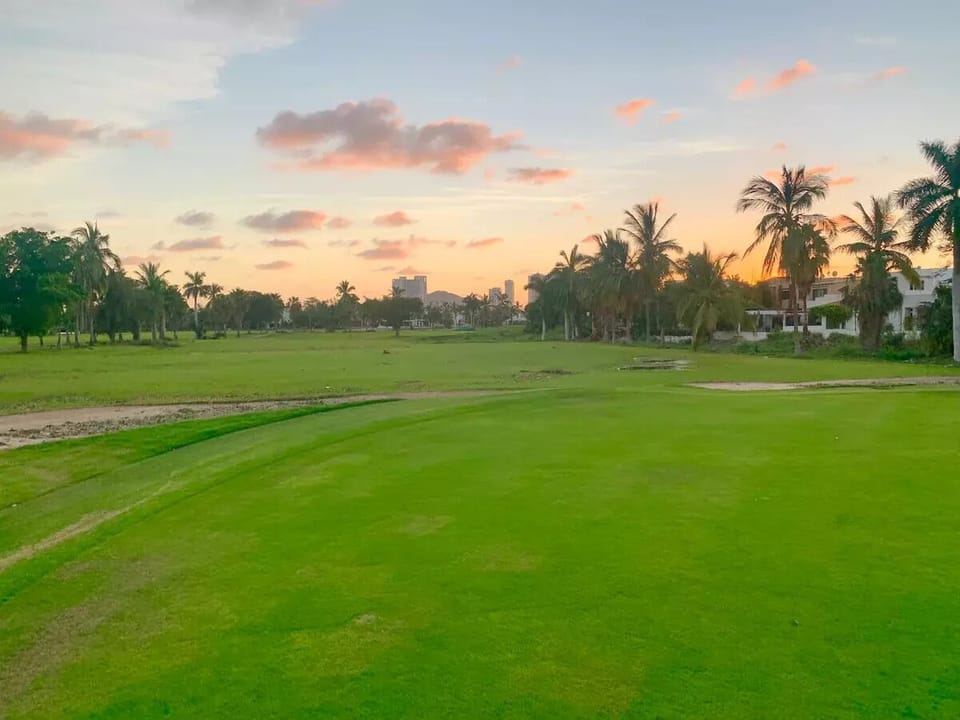 Golf course - Campo de golf